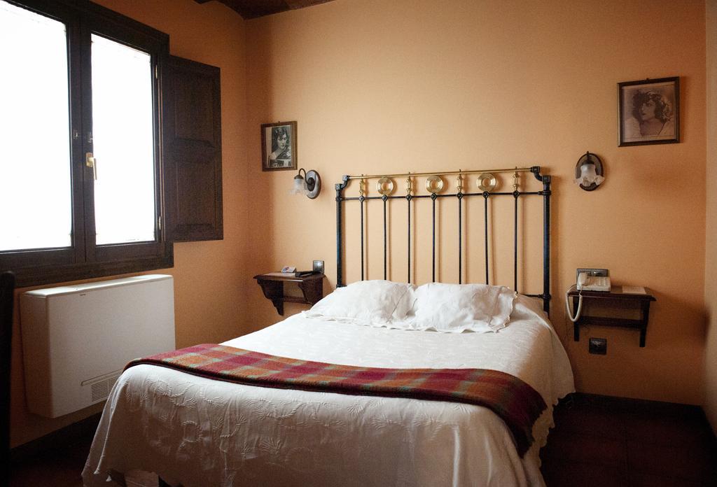 Hostal Santa Agueda Tarazona ห้อง รูปภาพ
