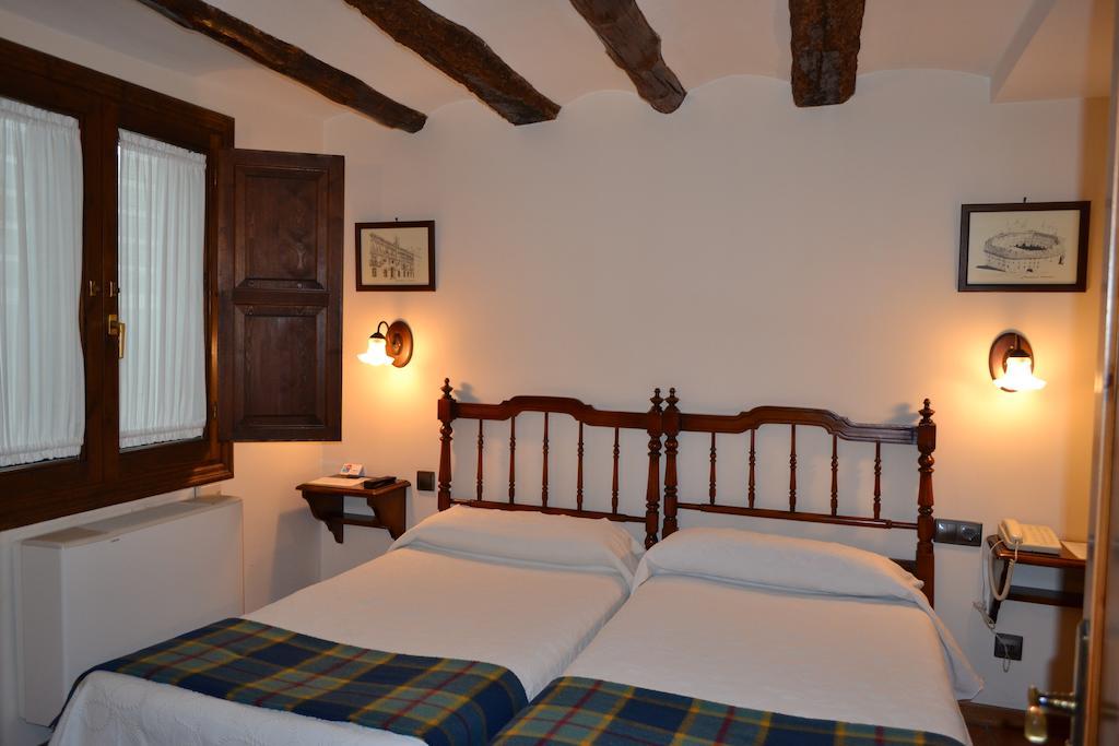 Hostal Santa Agueda Tarazona ห้อง รูปภาพ