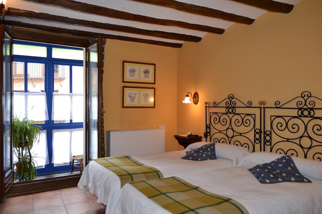 Hostal Santa Agueda Tarazona ห้อง รูปภาพ