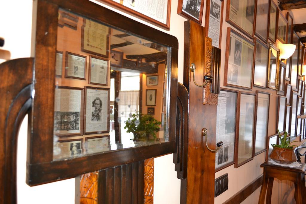 Hostal Santa Agueda Tarazona ภายนอก รูปภาพ